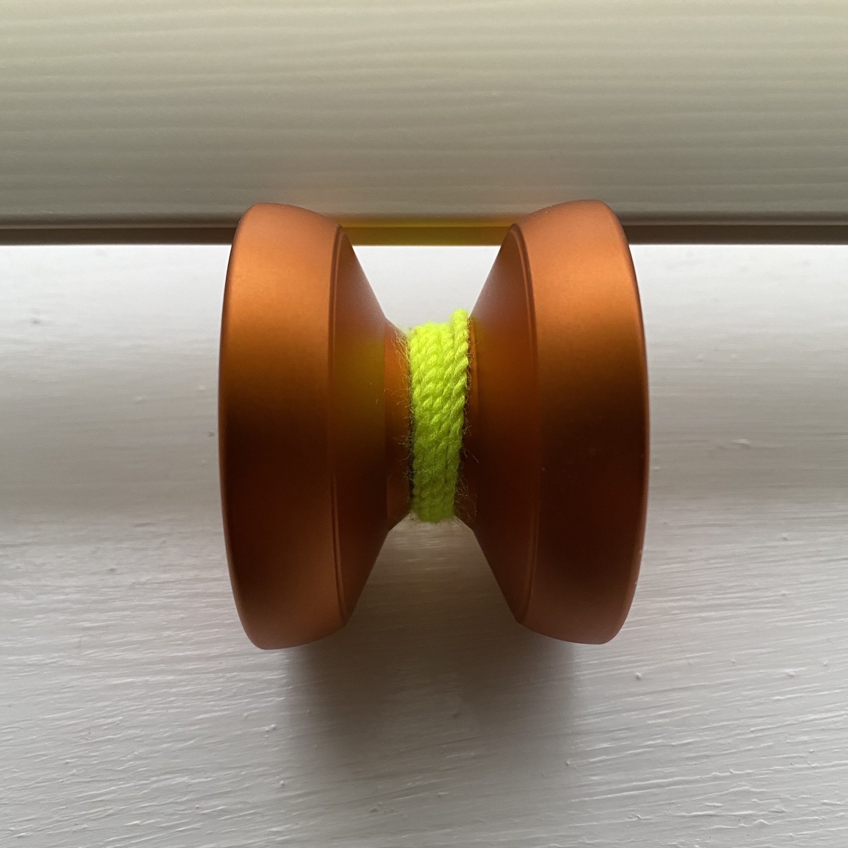 Smashing YoYos Bounce